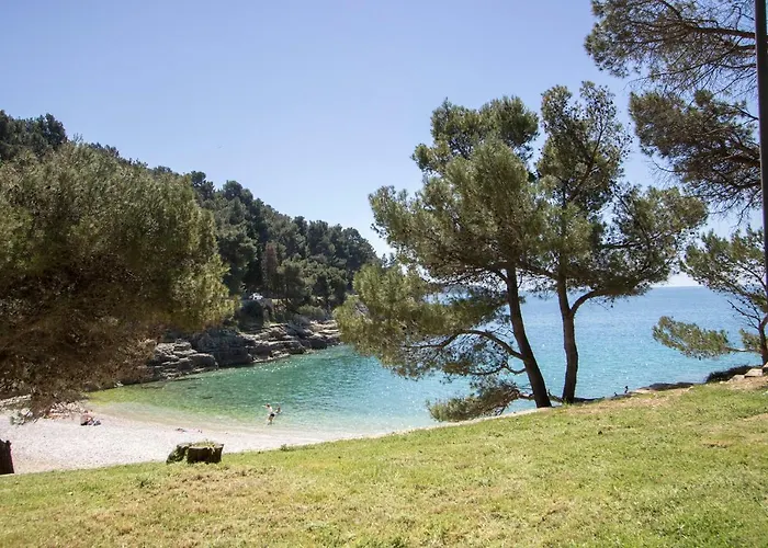 Center Big With Private Parking * Pula