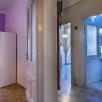 Center Big With Private Parking 아파트 *